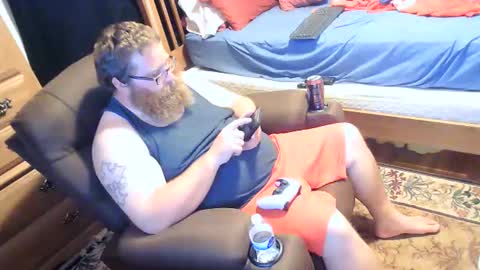 Snapshot of nerdychub4fun chatting on May 9, 12:05 am nerdychub4fun online show from May 9, 12:05 am