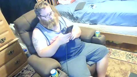 Snapshot of nerdychub4fun chatting on May 10, 1:22 am nerdychub4fun online show from May 10, 1:22 am