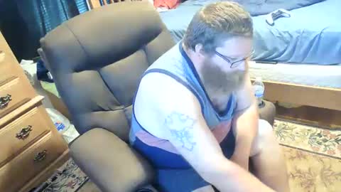 Snapshot of nerdychub4fun chatting on May 10, 2:44 pm nerdychub4fun online show from May 10, 2:44 pm