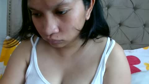 Snapshot of nerdypinaypie chatting on June 26, 7:46 am nerdypinaypie online show from June 26, 7:46 am