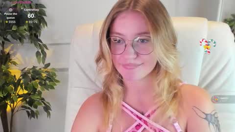 Nerissa online show from October 2, 8:38 pm