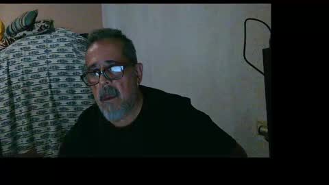 Snapshot of neron401 chatting on November 2, 9:28 pm neron401 online show from November 2, 9:28 pm