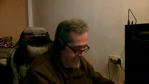 Snapshot of neron401 chatting on February 3, 10:26 pm neron401 online show from February 3, 10:26 pm