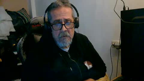 Snapshot of neron401 chatting on March 1, 4:31 pm neron401 online show from March 1, 4:31 pm