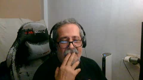 neron401 online show from August 2, 3:16 am