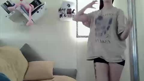 Snapshot of nessa2007 chatting on February 28, 10:05 am nessa2007 online show from February 28, 10:05 am