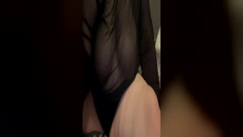 Nessa Nicole online show from June 15, 11:18 pm