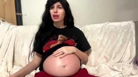 NessaLovesYouMore online show from March 8, 7:49 am