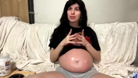 NessaLovesYouMore online show from March 8, 10:54 am