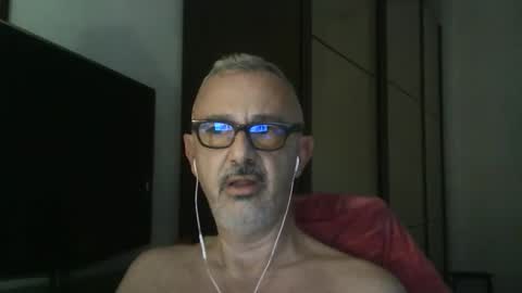 nevenerabis online show from October 12, 4:17 pm