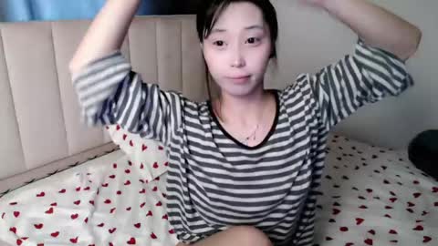 Snapshot of neverstopkissing chatting on May 19, 1:44 am Rin online show from May 19, 1:44 am