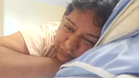 Snapshot of neverwiser chatting on October 13, 5:24 pm neverwiser online show from October 13, 5:24 pm