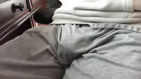 nevrsaynevr2000 online show from September 16, 12:28 pm