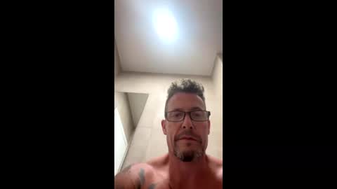 Newbdes online show from February 9, 3:56 pm