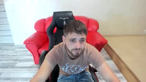 Snapshot of newboy69_ chatting on September 13, 8:36 am newboy69_ online show from September 13, 8:36 am