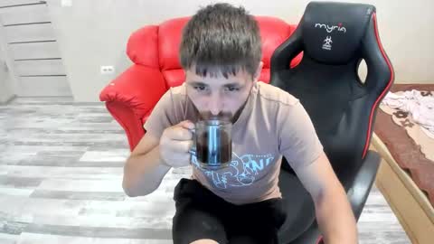 Snapshot of newboy69_ chatting on September 24, 8:56 pm newboy69_ online show from September 24, 8:56 pm