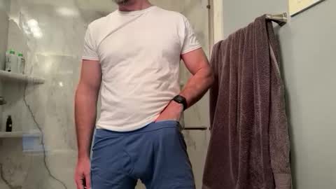 newguy_097 online show from February 14, 2:14 pm