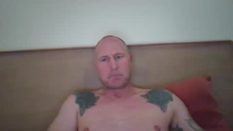 amandandhisgirl online show from January 14, 4:18 am