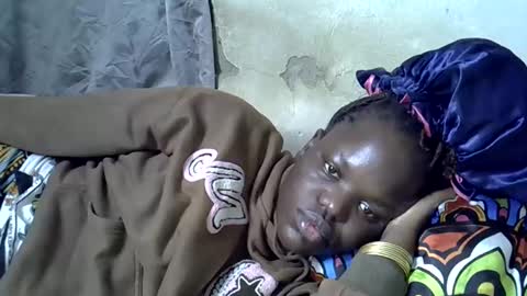 ryena and pam online show from December 19, 6:23 am