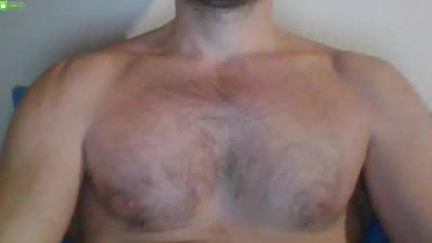 Snapshot of newtyguy90 chatting on February 6, 7:02 am newtyguy90 online show from February 6, 7:02 am