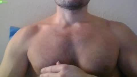 Snapshot of newtyguy90 chatting on February 7, 11:14 am newtyguy90 online show from February 7, 11:14 am