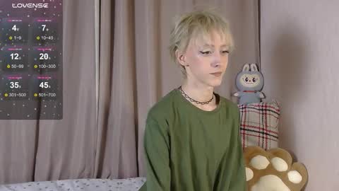 Snapshot of nextvibe1 chatting on February 17, 4:35 pm NextVibe1 online show from February 17, 4:35 pm