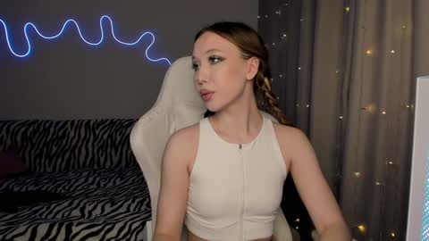 Mina online show from January 2, 11:31 am