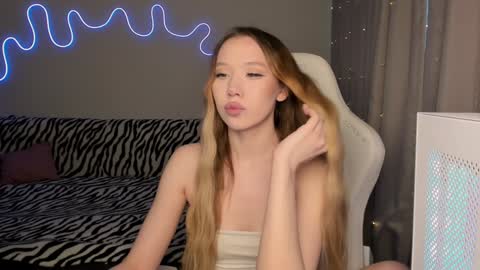 Mina online show from January 9, 11:47 am