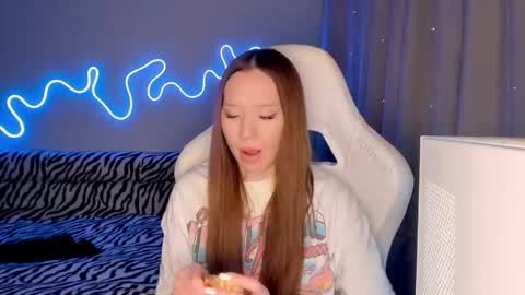 Mina online show from December 22, 12:13 pm