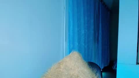 Snapshot of neytiri_san chatting on April 22, 7:00 am Valery Gonzales online show from April 22, 7:00 am