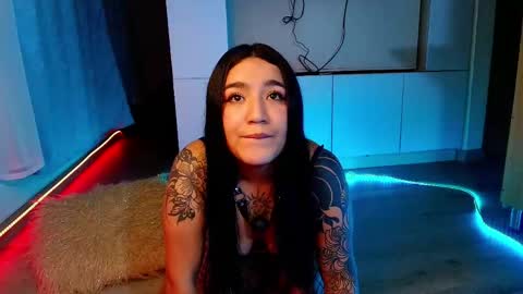Snapshot of neytiri_san chatting on May 2, 5:45 am Valery Gonzales online show from May 2, 5:45 am