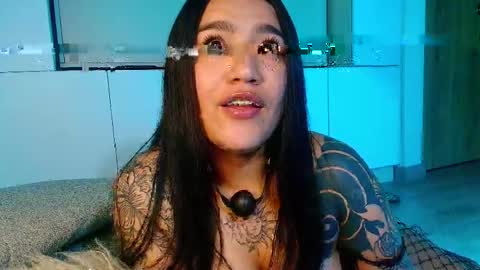 Snapshot of neytiri_san chatting on May 7, 4:07 am Valery Gonzales online show from May 7, 4:07 am