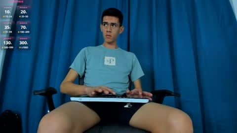 Alex online show from April 17, 3:26 pm