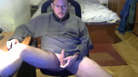 nezoss online show from November 11, 8:03 am