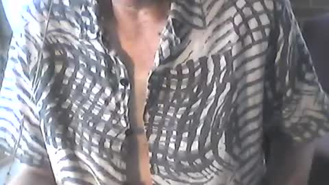 Snapshot of nfgwholoves2cum chatting on June 11, 9:57 pm NFG Nice Friendly Guy Dick online show from June 11, 9:57 pm