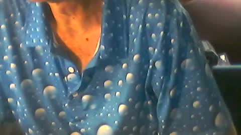 Snapshot of nfgwholoves2cum chatting on June 23, 2:26 pm NFG Nice Friendly Guy Dick online show from June 23, 2:26 pm