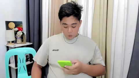 Snapshot of nhics_and_hades chatting on February 2, 1:04 am nhics and hades online show from February 2, 1:04 am