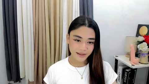 Snapshot of nhics_and_hades chatting on February 16, 12:51 am nhics and hades online show from February 16, 12:51 am