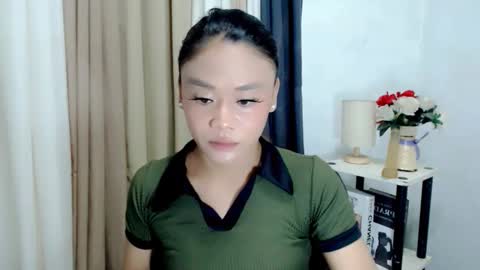 Snapshot of nhics_and_hades chatting on February 23, 12:19 am nhics and hades online show from February 23, 12:19 am