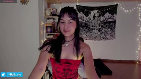 Nia online show from November 8, 10:30 pm