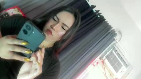 Snapshot of nia_jaxx chatting on February 5, 11:15 am nia_jaxx online show from February 5, 11:15 am