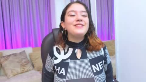 Snapshot of nia_stark chatting on April 11, 11:47 am Estefani online show from April 11, 11:47 am