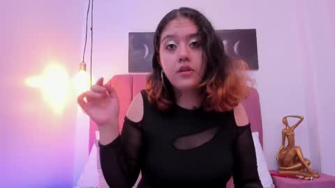 Snapshot of nia_stark chatting on April 30, 3:46 am Estefani online show from April 30, 3:46 am