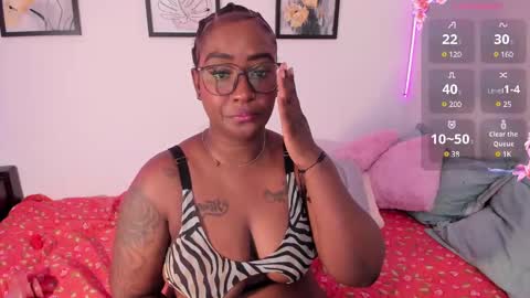 Snapshot of niafire chatting on December 9, 5:52 pm Nia online show from December 9, 5:52 pm