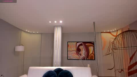 SQUIRTER DOLL    online show from April 8, 8:09 pm