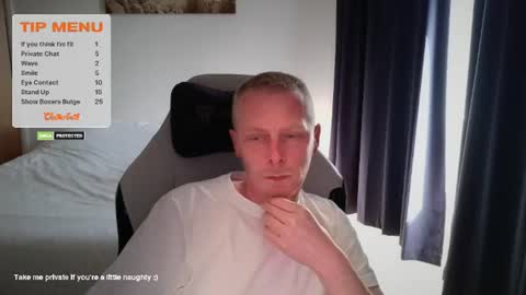 nice_chat_guy online show from July 23, 3:32 pm