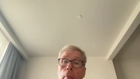 Snapshot of nice_gentle_naughty chatting on June 9, 6:52 pm Nice Gentle Naughty online show from June 9, 6:52 pm