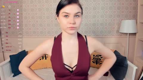 Snapshot of nice_kisss chatting on February 10, 7:36 am Alice online show from February 10, 7:36 am