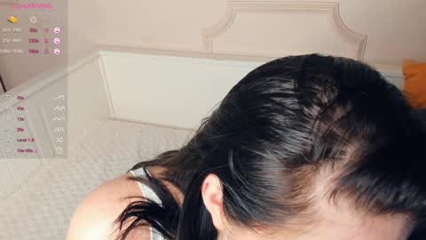Snapshot of nice_kisss chatting on February 11, 5:29 pm Alice online show from February 11, 5:29 pm