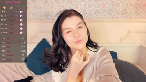 Snapshot of nice_kisss chatting on March 8, 10:22 am Alice online show from March 8, 10:22 am